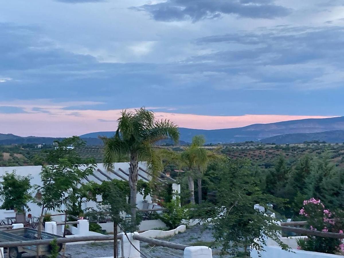 Finca El Atardecer-Luna Los Santos de Maimona Esterno foto