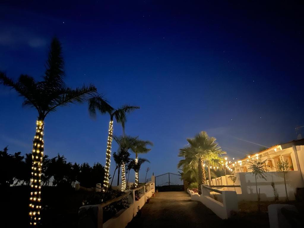 Finca El Atardecer-Luna Los Santos de Maimona Esterno foto